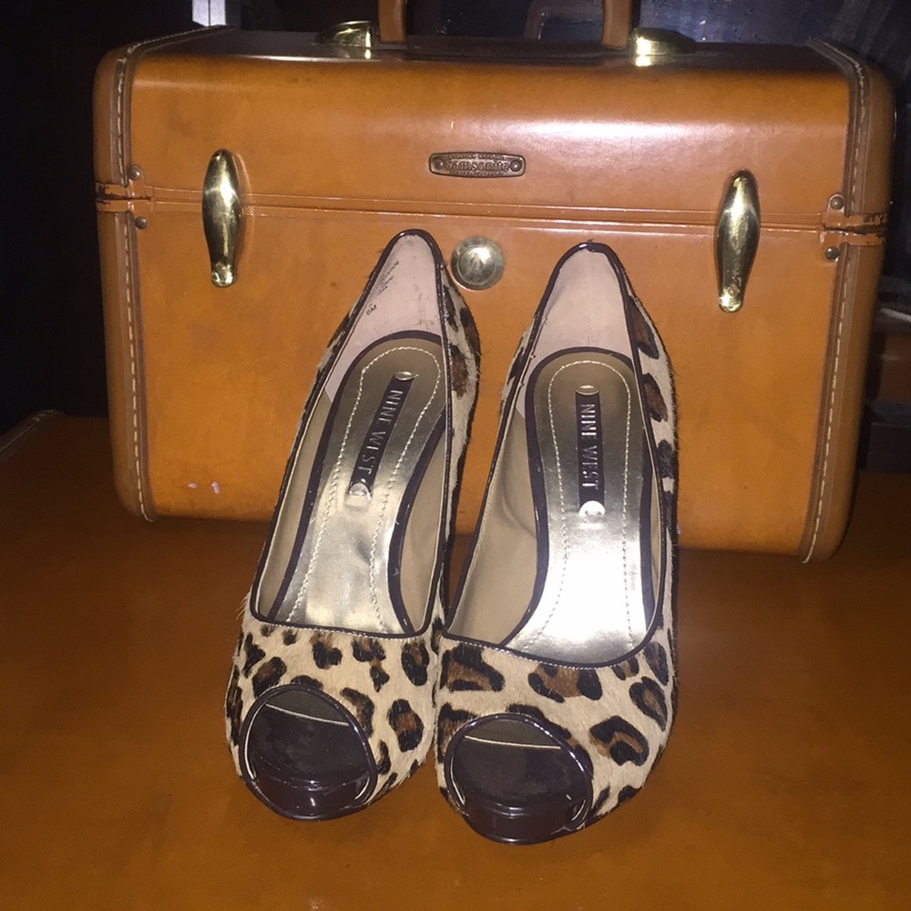 Sexy comfortable cowhide open toe heels.